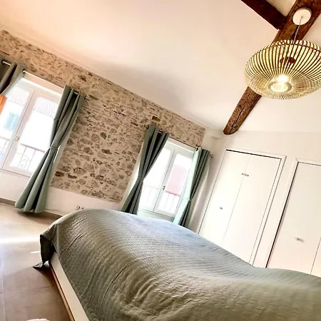 Apartment Old - 1 Bedroom - 4 People